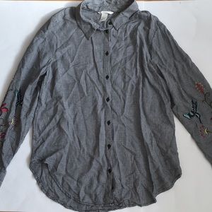 H&M button down embroidered flannel